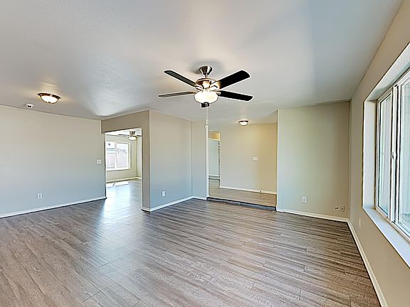 4th image of 4053 W Sweetwater Ave