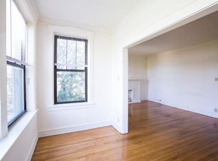 909 Washington Blvd APT 3, Oak Park, IL 60302