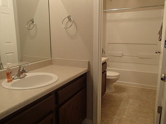 bathroom 2_03222013