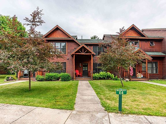 2nd image of 8 Rocky Point Cir
