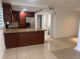 200 NW 87th Ave APT J106, Miami, FL 33172