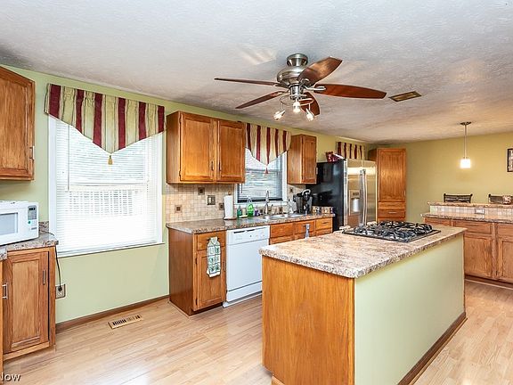 5th image of 8301 Celianna Dr