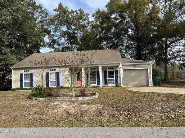 260 Pine Ridge Dr