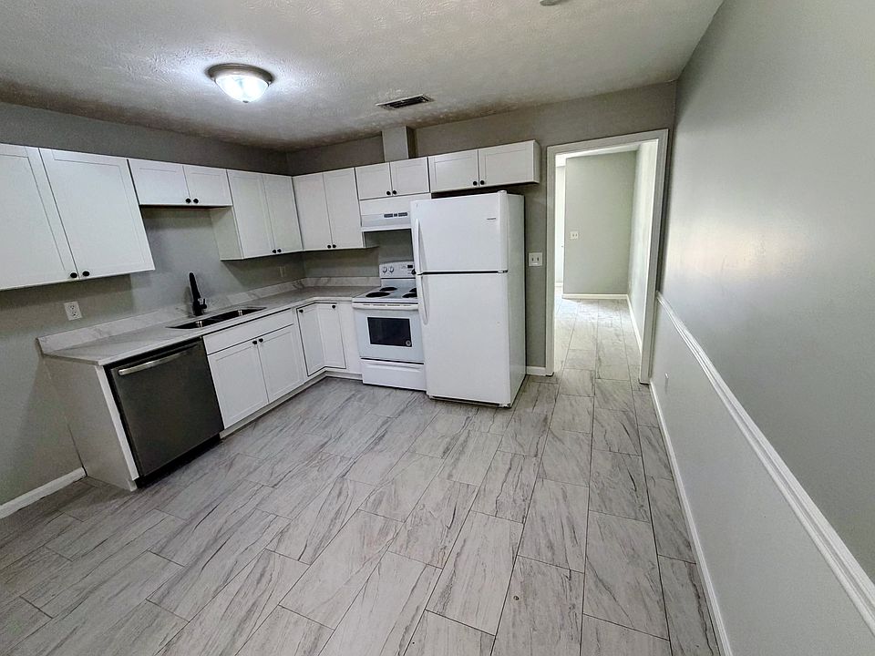 1st image of 4881 Valley Dale Dr SW #B
