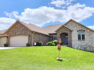 5344 E Wild Horse Dr, Springfield, MO 65802