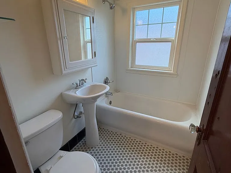 524 N Eldorado Ave — Photo 3