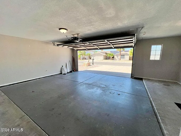 10889 E Kalil Dr — Photo 19