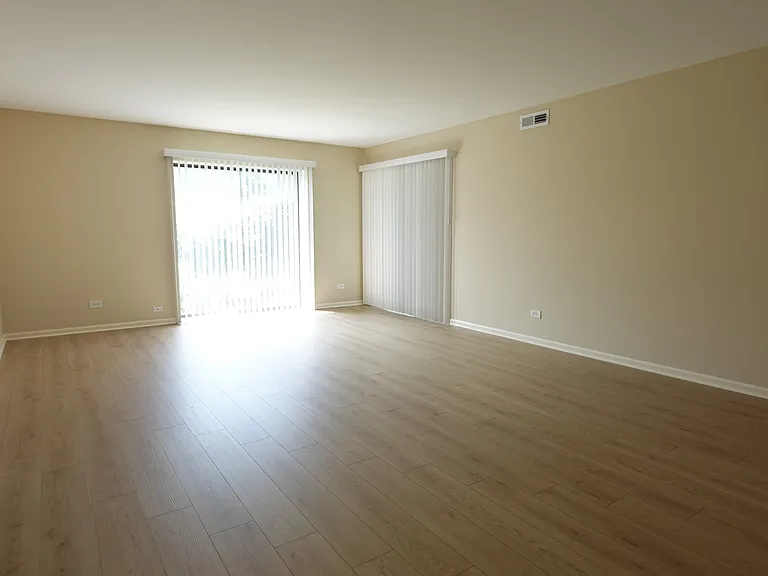 1265 N Sterling Ave #109 — Photo 5