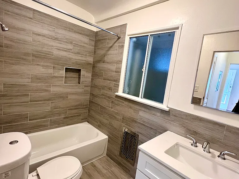 505 Edgewood St — Photo 17