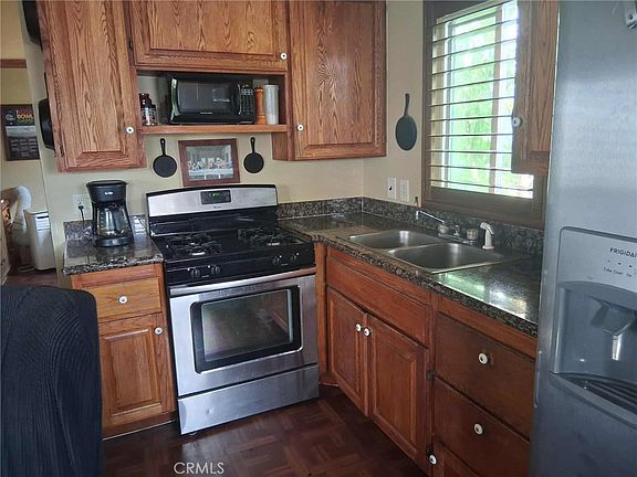 5th image of 525 Fairfax Dr Trailer 2