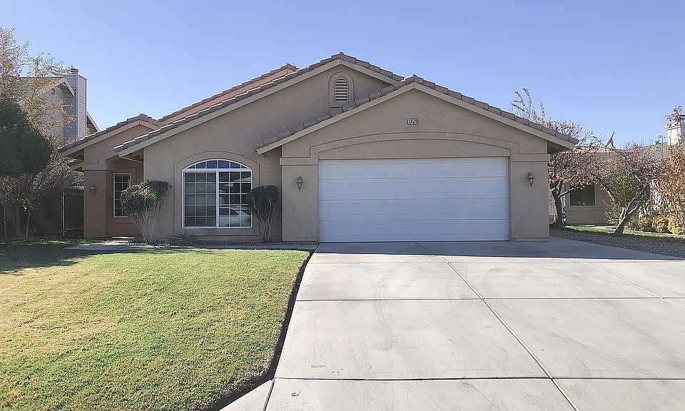 1st image of 13520 Driftwood Dr