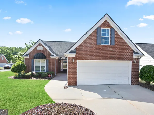 3 Bluegrass Pass, Newnan, GA 30263