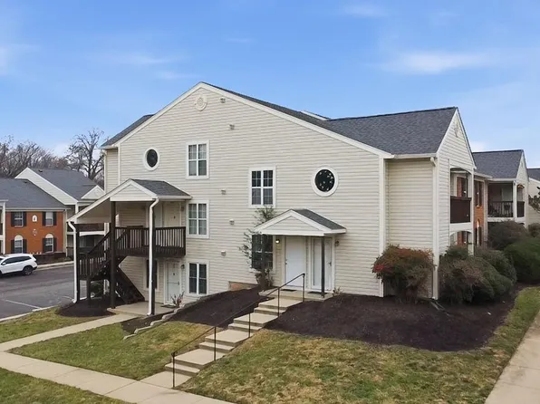 9266 Chapman Oak Dr, Manassas, VA 20110