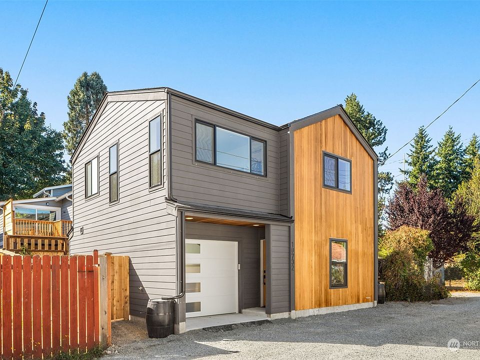 10732 Fremont Avenue N, Seattle, WA 98133 | Zillow