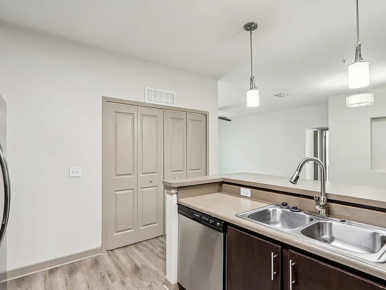 Oakleaf Plantation Apartments — Photo 53