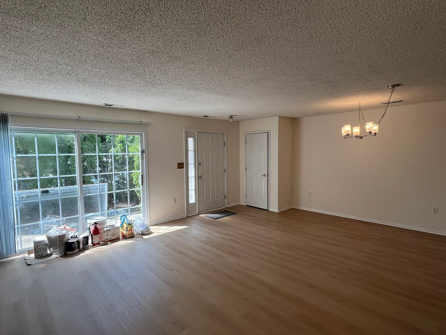 2 bed, 1652 sqft, $3,400 — Photo 4