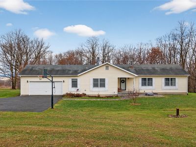3037 Merritt Hill Rd, Penn Yan, NY, 14527