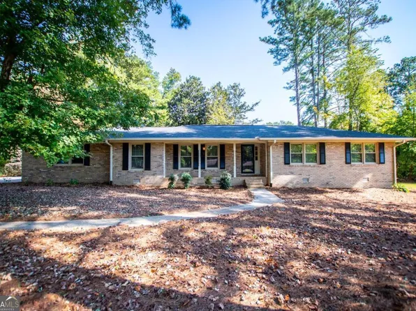 60 N Fairlawn Dr, Carrollton, GA 30117