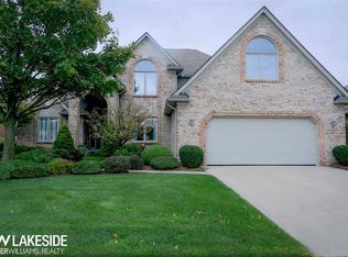 46614 Middle Brk, Macomb, MI 48044