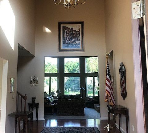 4th image of 8135 Thackeray Ct