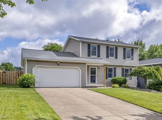 1041 Oakbrooke Dr, Medina, OH