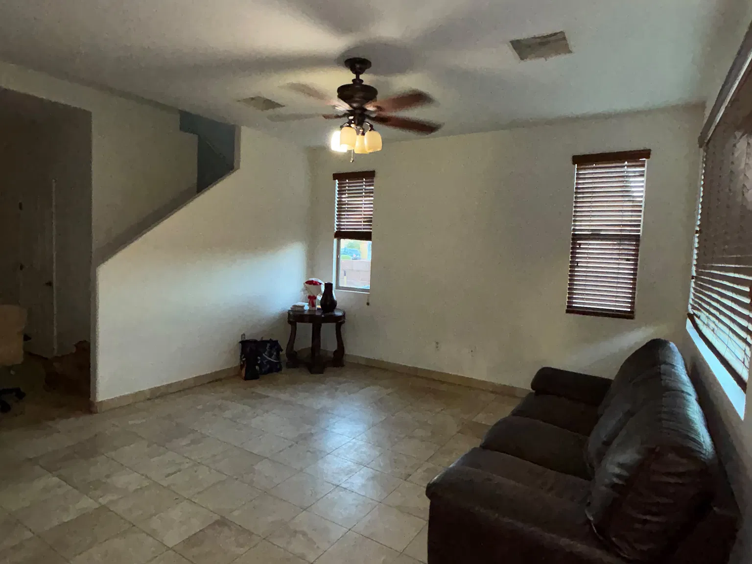 3 bed, 2.5 bath, 1370 sqft, $2,100 — Photo 2