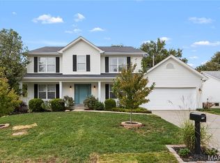 838 Emerald Place Dr, Saint Charles, MO 63304