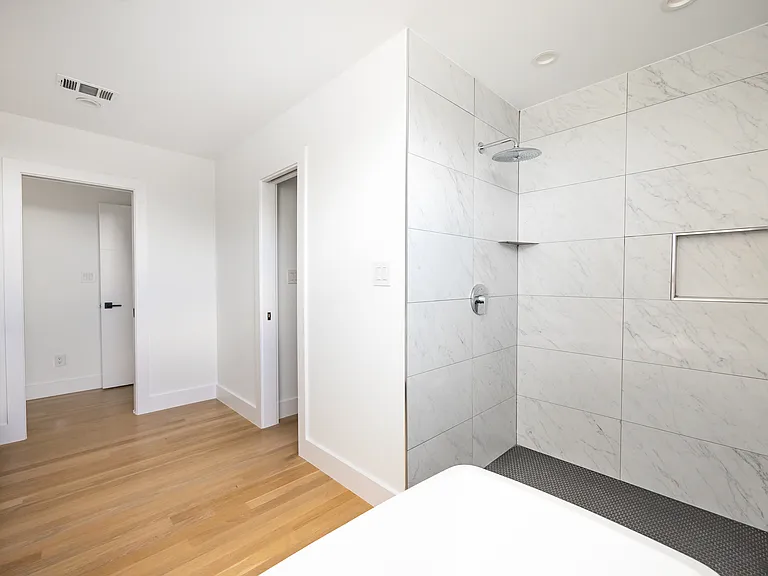 800 S Glasgow Dr — Photo 21