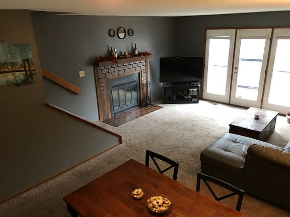 2nd image of 1760 Sawgrass Dr