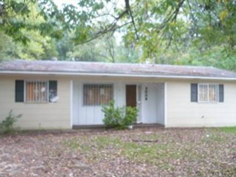 1st image of 3008 Lakewood Dr