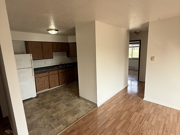 3rd image of 725 S 11th St #6
