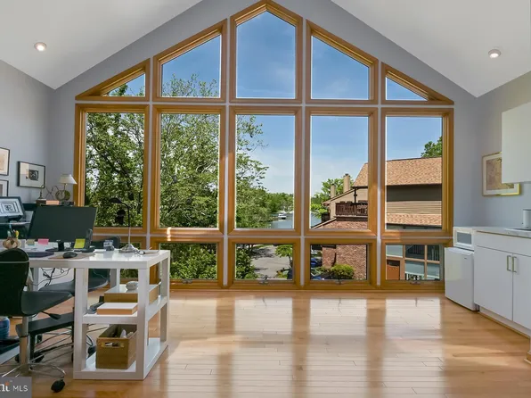 929 King James Landing Rd, Annapolis, MD 21403