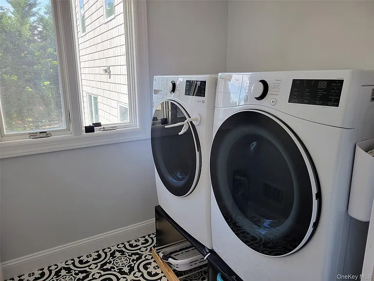 650 Prescott Pl — Photo 24