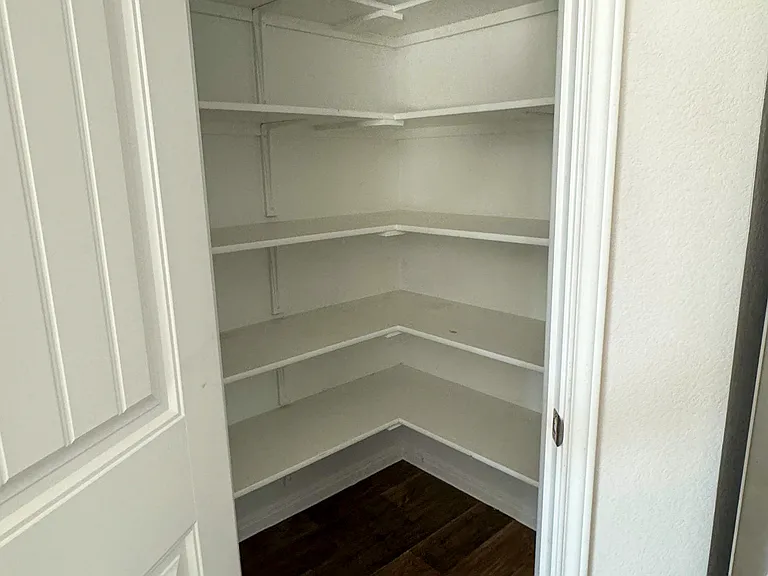 109 Brody Ln — Photo 18
