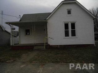 445 N 8th Ave, Canton, IL 61520