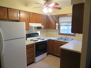 1842 Manor Haus Ct APT 1, Goshen, IN 46526