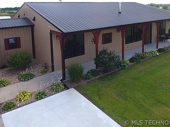 5th image of 23800 E 720th Rd