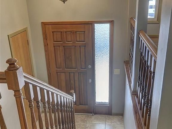 4th image of 3112 Leawood Dr