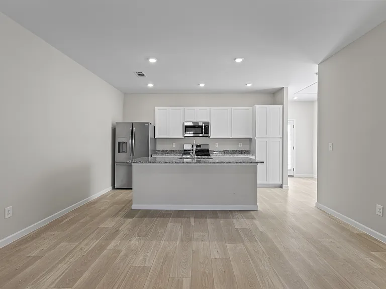2889 Ridge Crest Ct — Photo 3