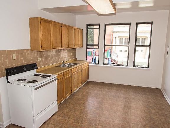 4th image of 2319 N Kedzie Blvd #A_31four51