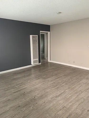 529 Avenue G Photo 1