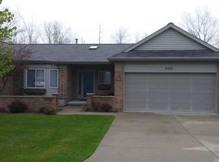 8562 Forest Creek Dr, Pt Austin, MI 48467