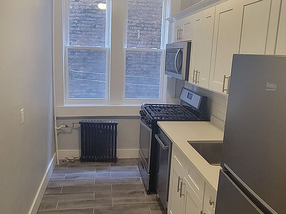 2nd image of 284 3rd St APT 1B