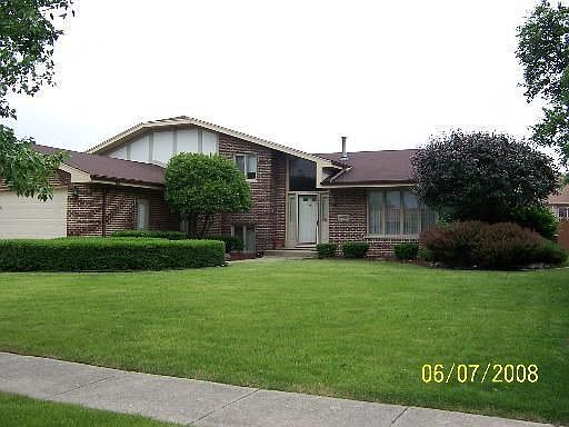 1st image of 8955 Poplar St