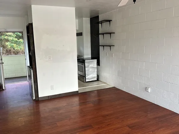 1063 Lower Main St APT 403, Wailuku, HI 96793