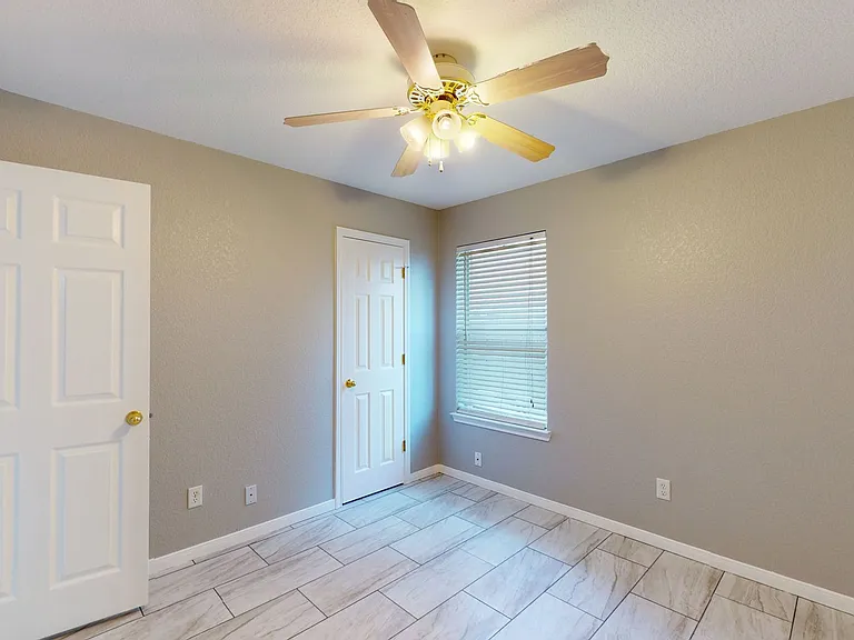 3805 Littleleaf Ct #A — Photo 7