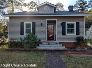 122 John St, Fayetteville, NC 28305
