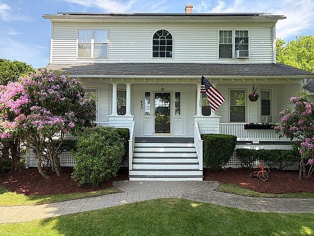 1st image of 485 Burncoat St