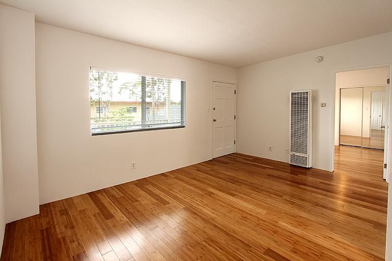 1st image of 634 Broadway St #4
