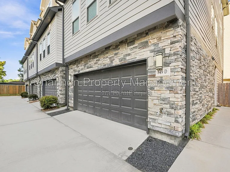 849 Fisher St #D — Photo 2